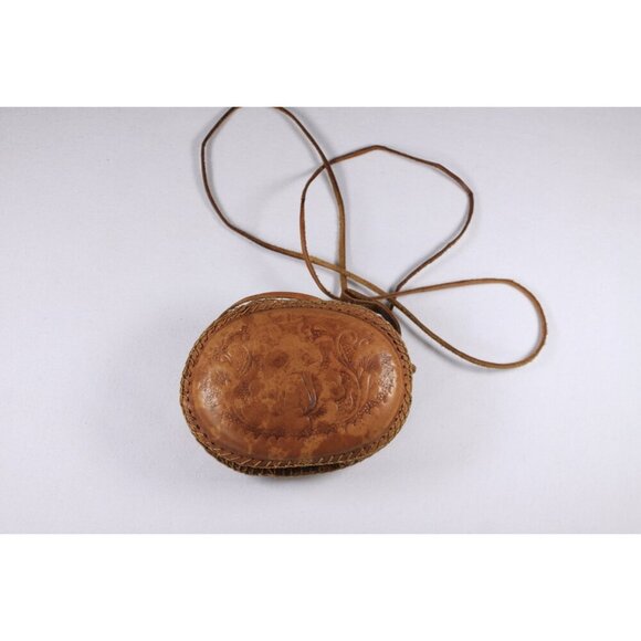 Small Tooled leather purse, floral embossed festival bag, change purse mini - Picture 4 of 9